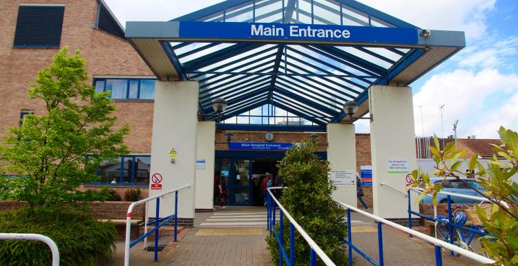 A photo of the main entrance of Kingston Hospital